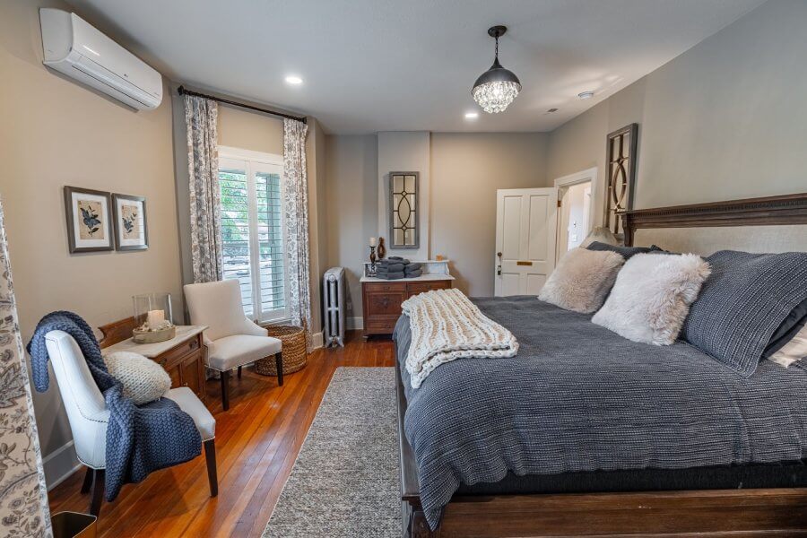 18-web-or-mls-Greenwood-Air-BnB-RGRR-18