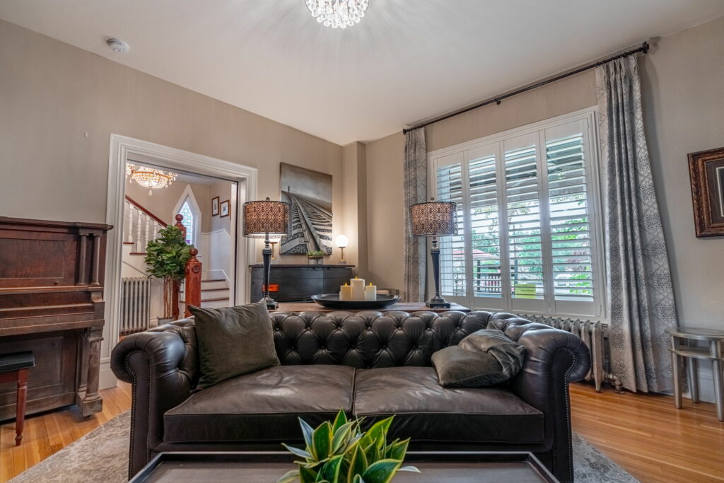 3-web-or-mls-Greenwood Air BnB RGRR-3