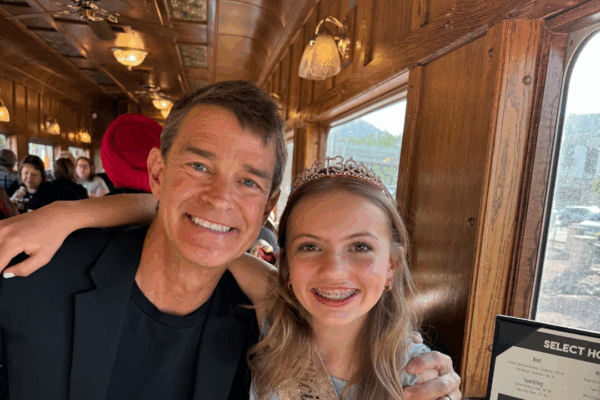 Mark and Ava Deluxe Class Mark and Ava Deluxe Class