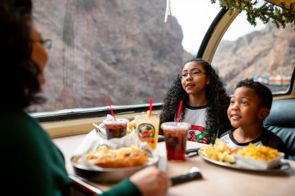 RRRR-SantaExpressTrain-22